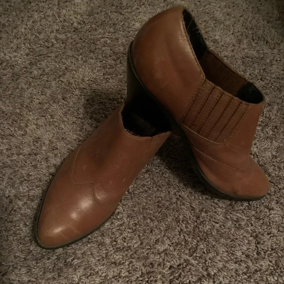 Reba Lane Womens Ankle Boots Brown Leather Size 8.5M Western Slip On - Picture 4 of 7